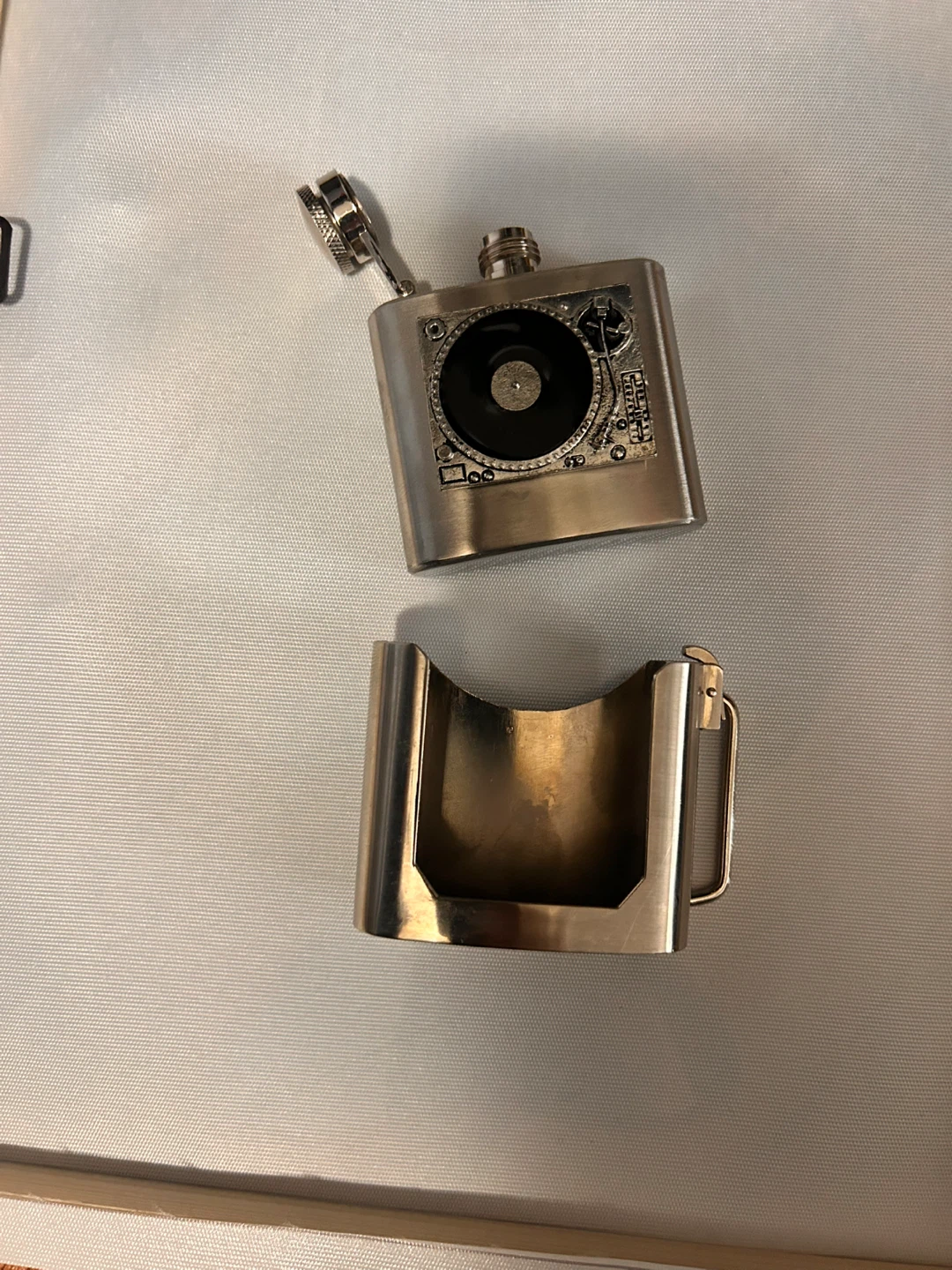 DJ turntable Metal Flask belt buckle - photo 5