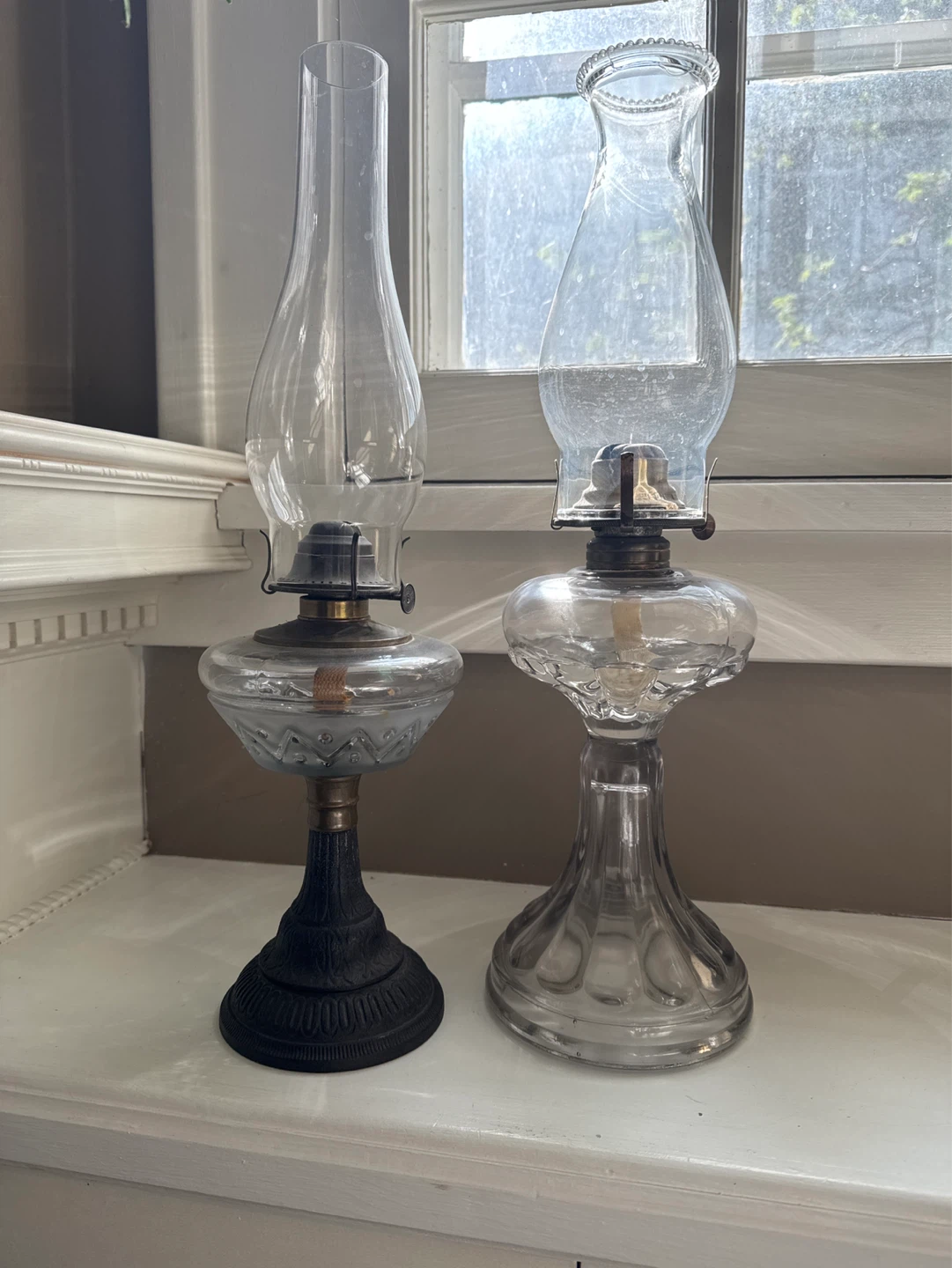 Two antique oil lamps in working order - perfect condition