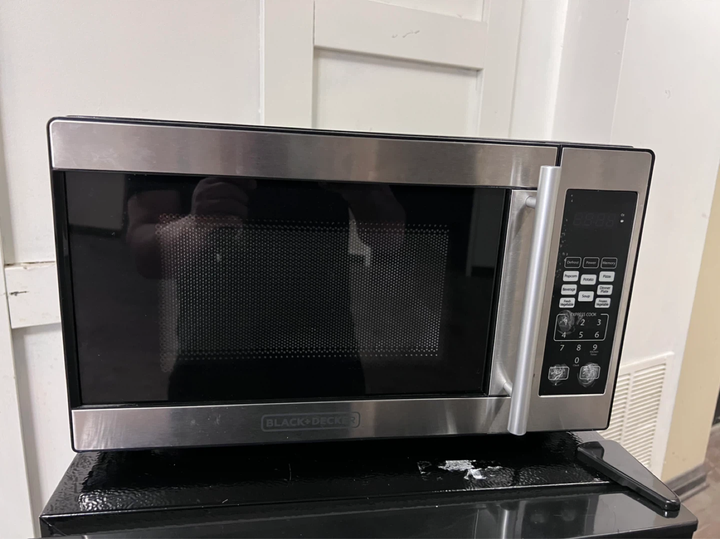 Black+Decker Stainless Steel Microwave