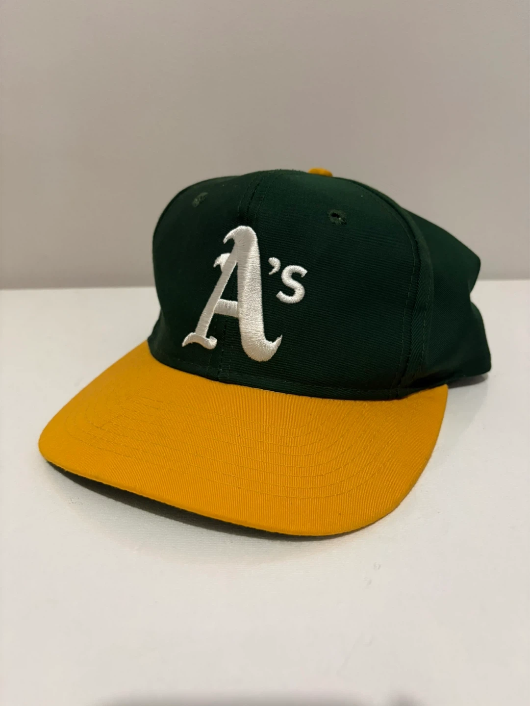 Vintage Oakland Athletics A’s 90s snapback