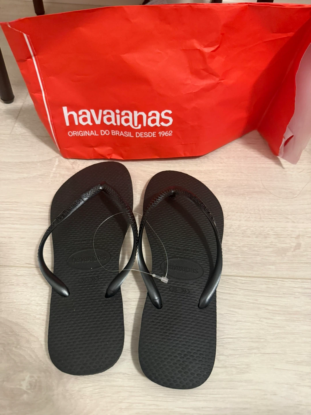 Havaianas Black Slim Flip Flops - Women's Size 35-36 - photo 2