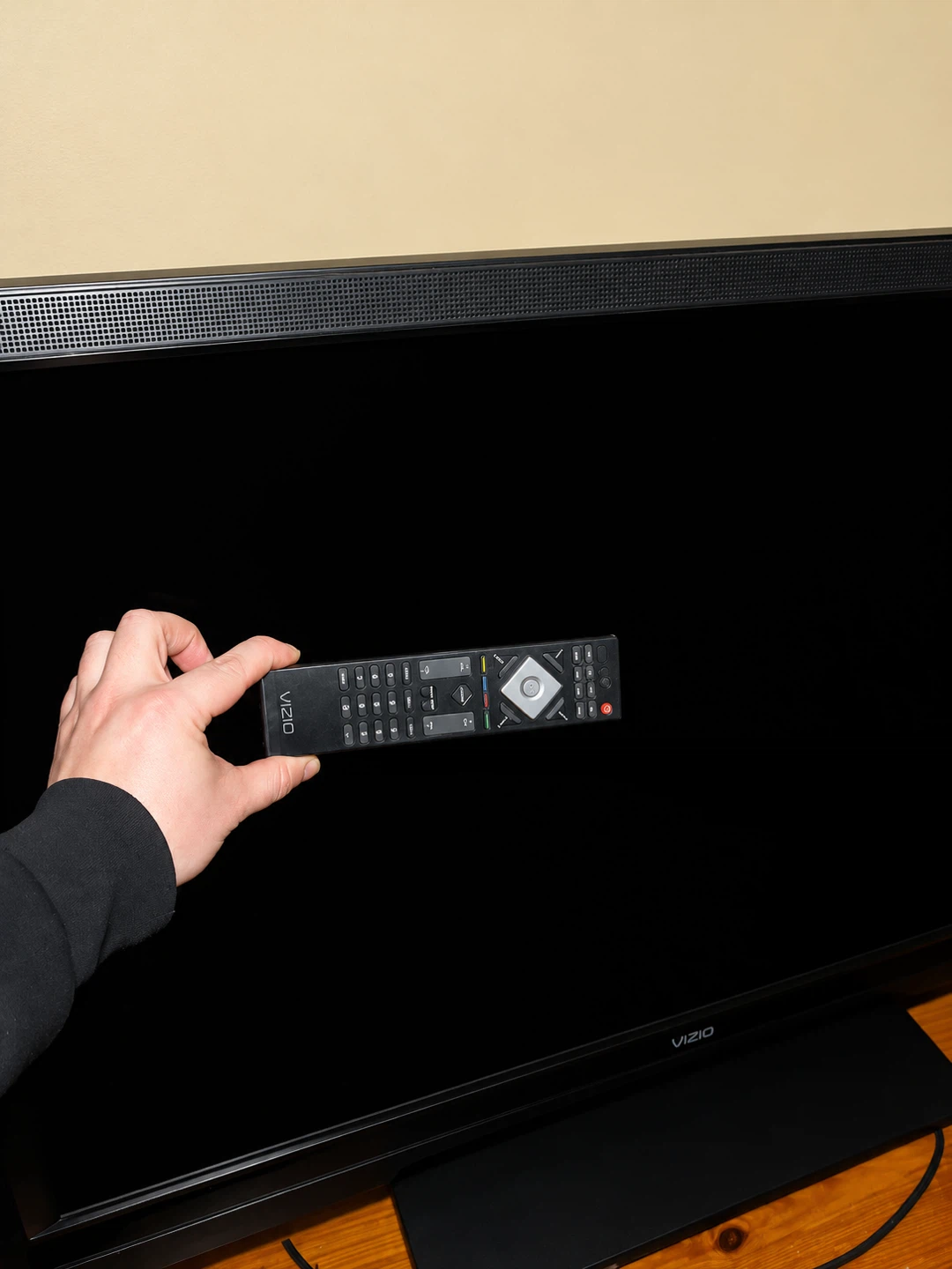 42’ inch Vizio TV with remote - photo 2