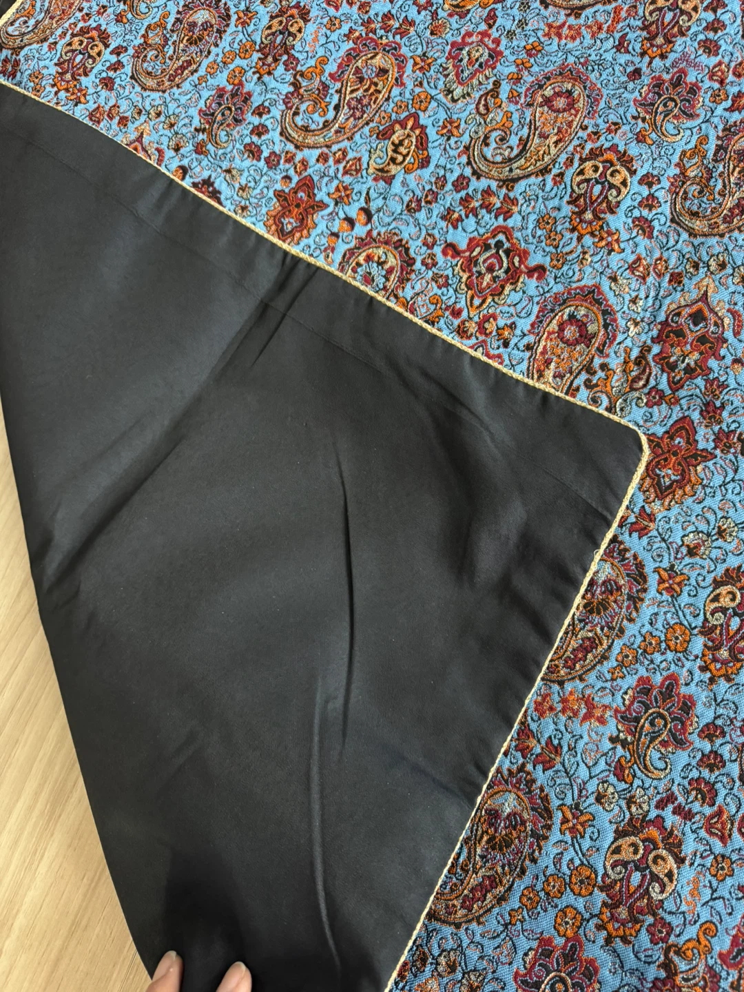 Paisley Pattern table runner or ottoman cover - photo 5