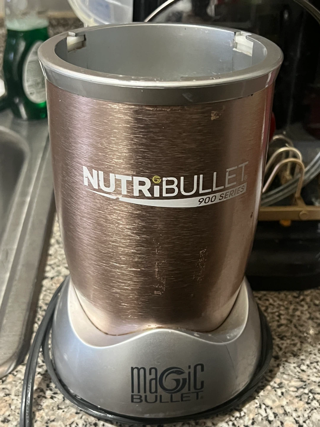 NutriBullet 900 Series Blender