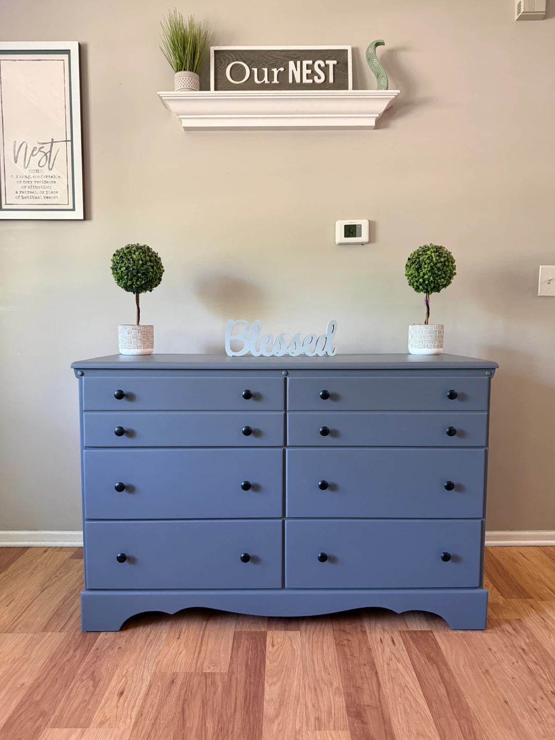 ✨🩶Gorgeous solid dresser🩶✨