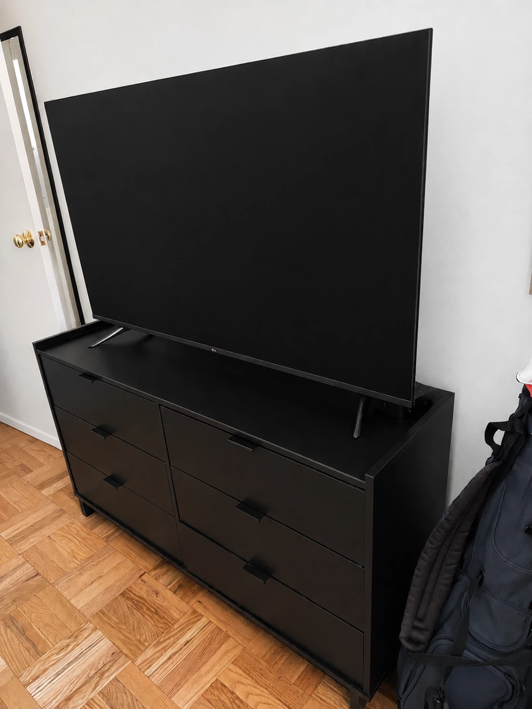 Black 6-Drawer Dresser - photo 2