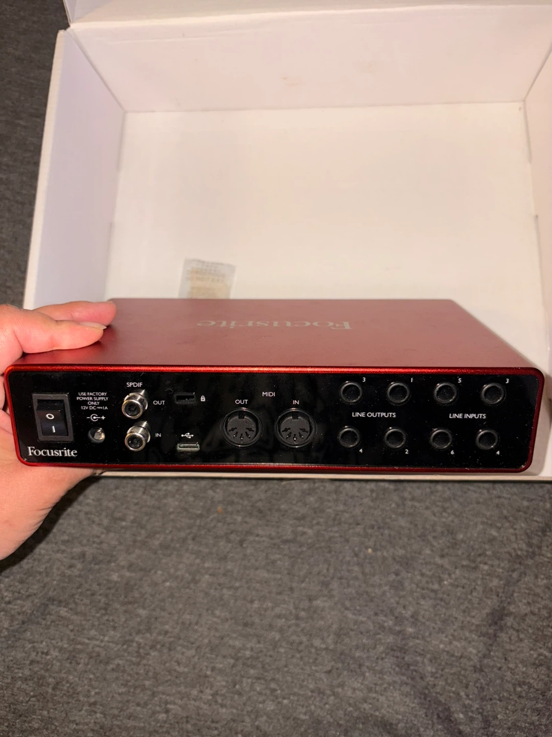 Focusrite Scarlett 8i6 3rd Gen USB Audio Interface - photo 3