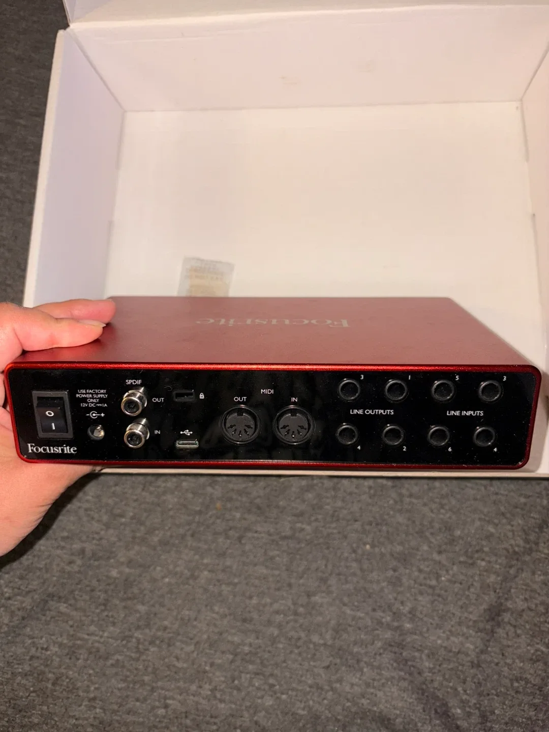 Focusrite Scarlett 8i6 3rd Gen USB Audio Interface - photo 3