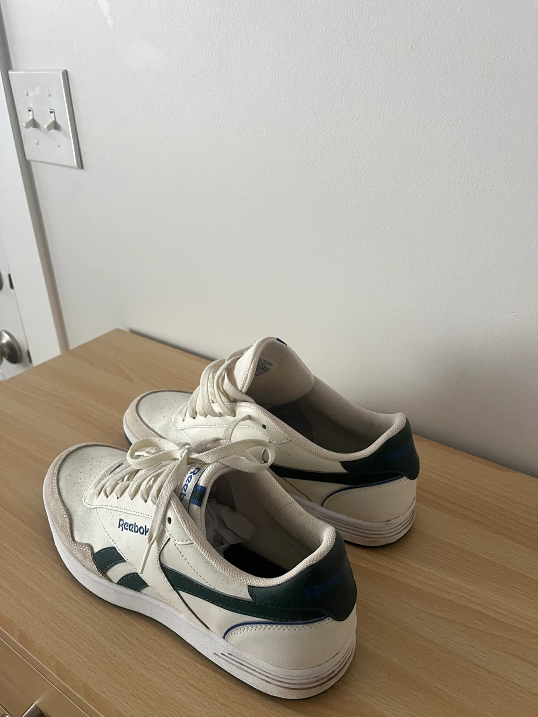 Reebok Sneakers - photo 3