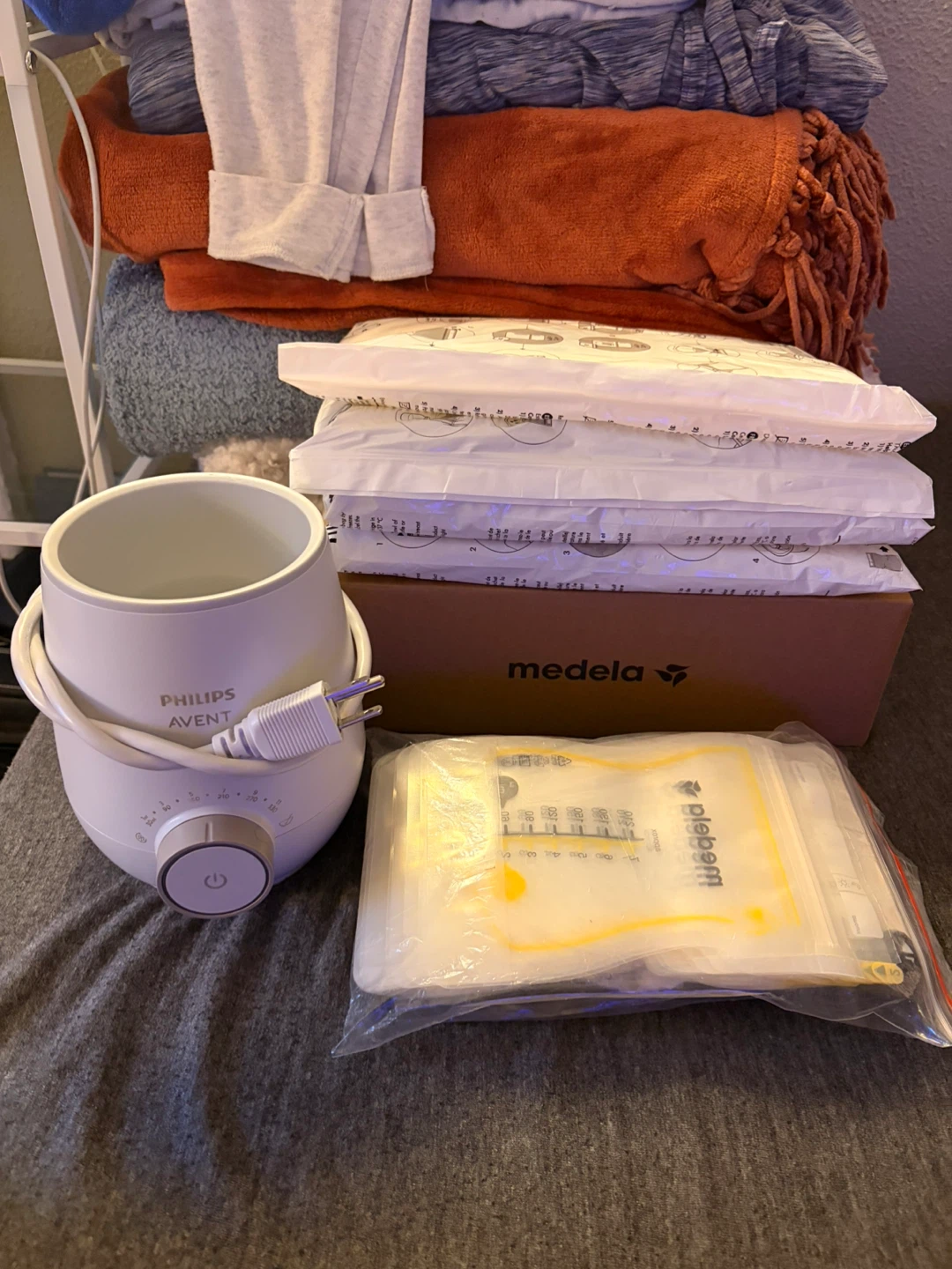Medela Pump Bundle (See description & photos) - photo 5
