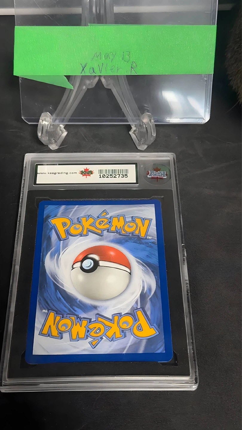 2016 Pokémon Charizard #11 Trading Card - photo 2