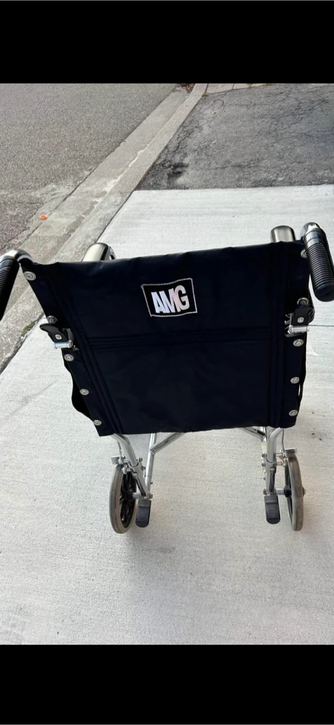 Wheelchair - photo 2