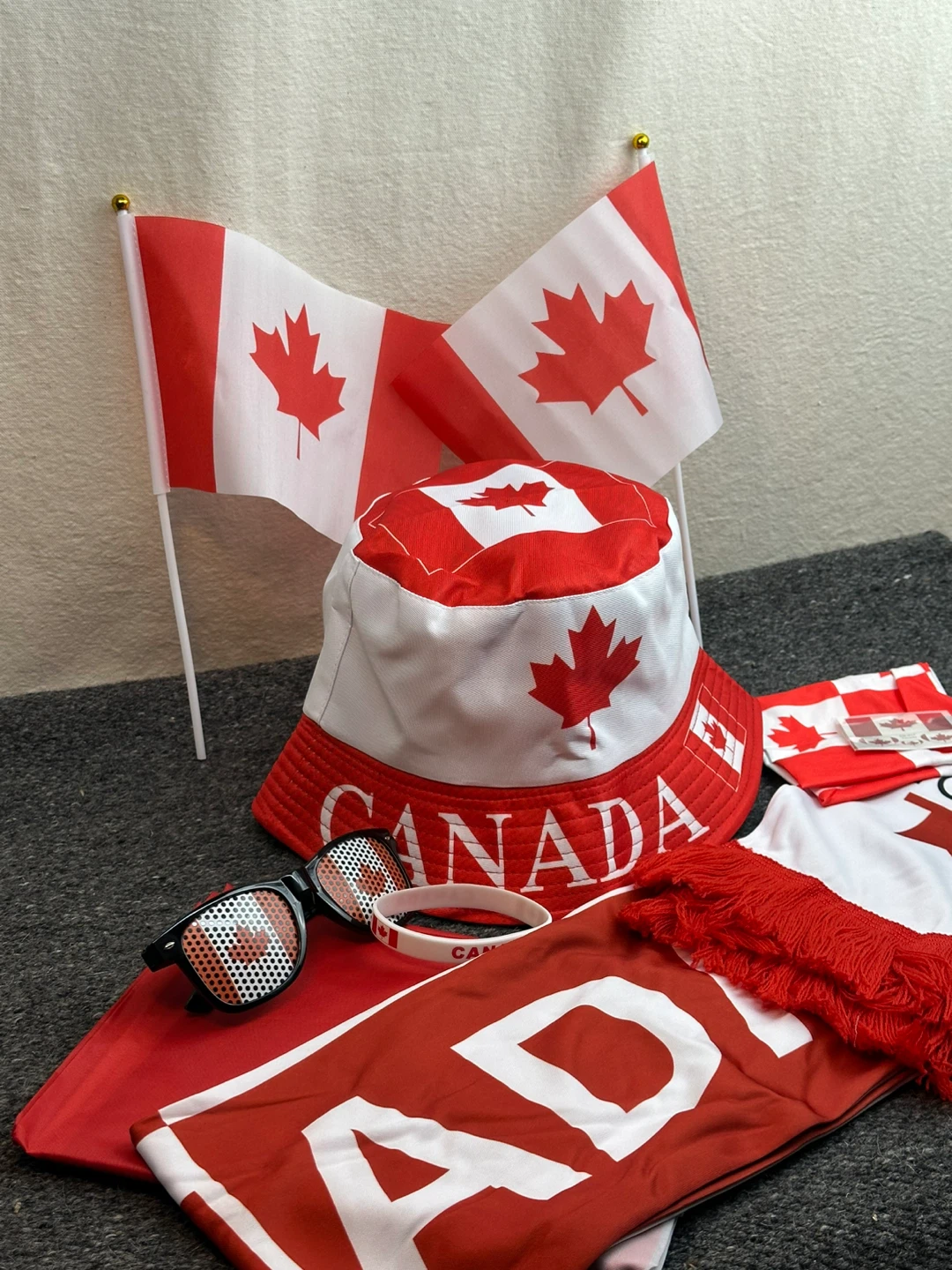 World Cup Fan Kit Bundle (CANADA) - photo 2
