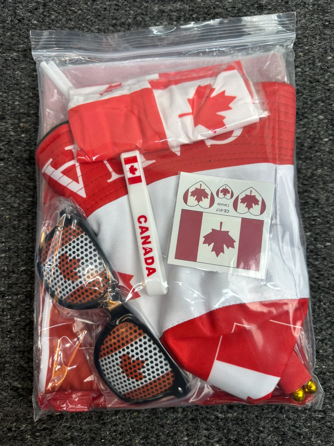 World Cup Fan Kit Bundle (CANADA)