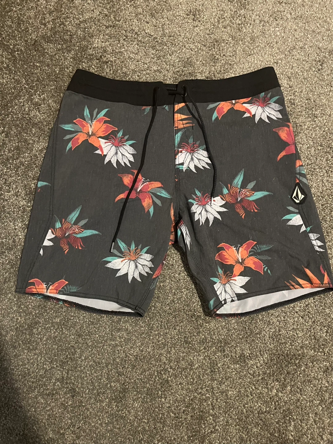 Volcom Stoney's Board Shorts - Size 34