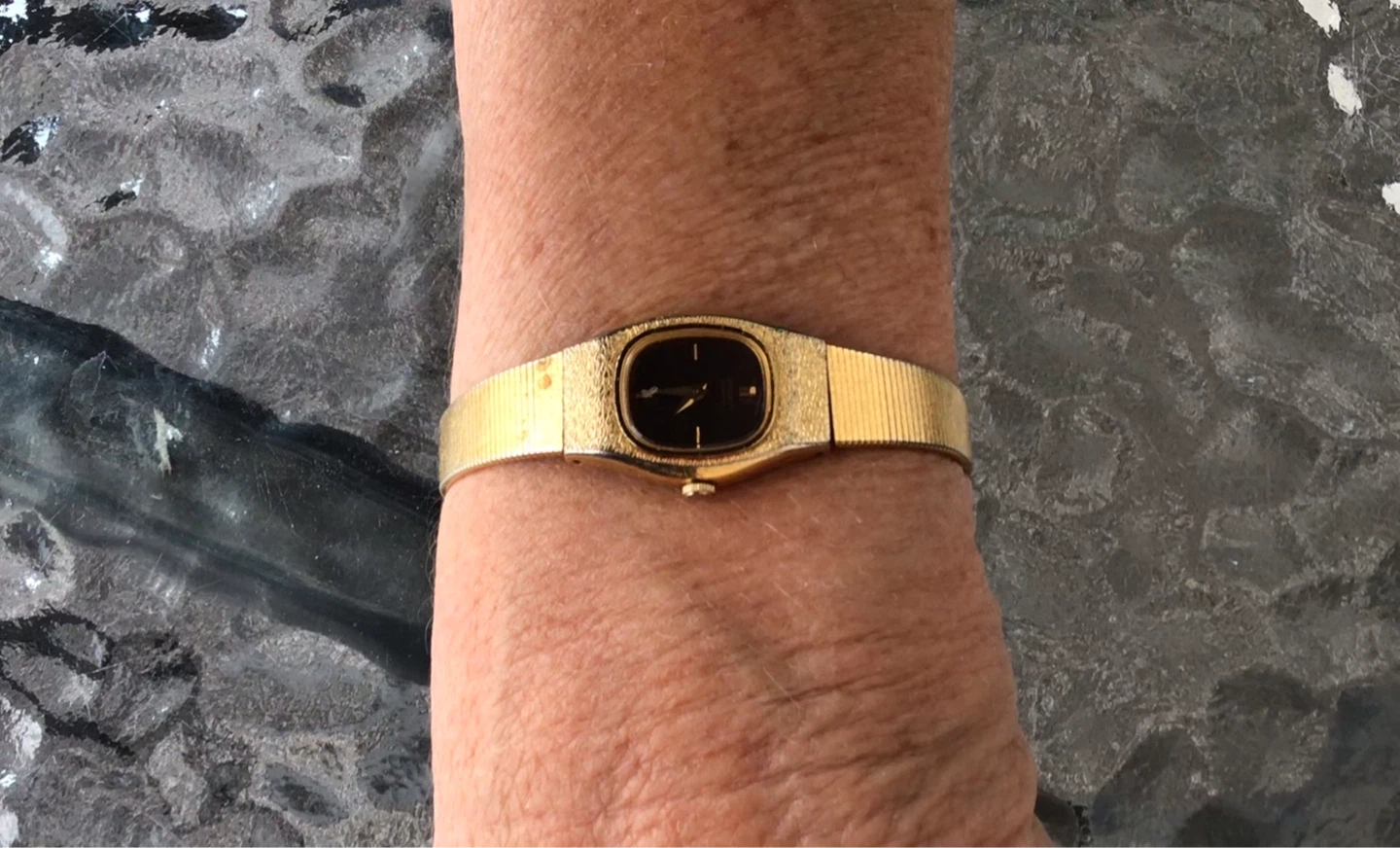 Vintage Seiko Women's Watch - photo 2