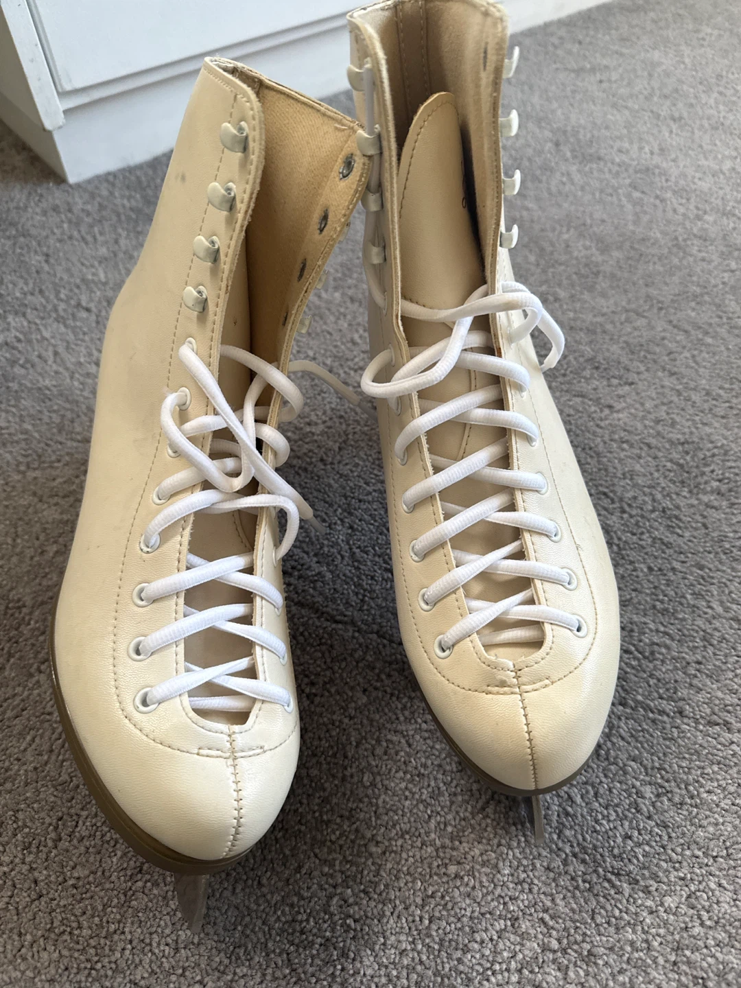 CCM Hockey and Glacier Skates - photo 4