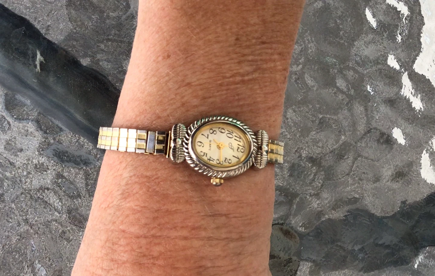 Vintage Quartz Ladies Watch