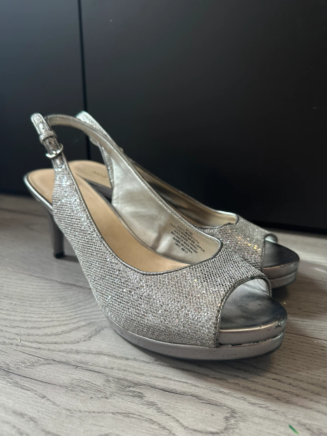Nine West size 9.5 silver peep toe heels