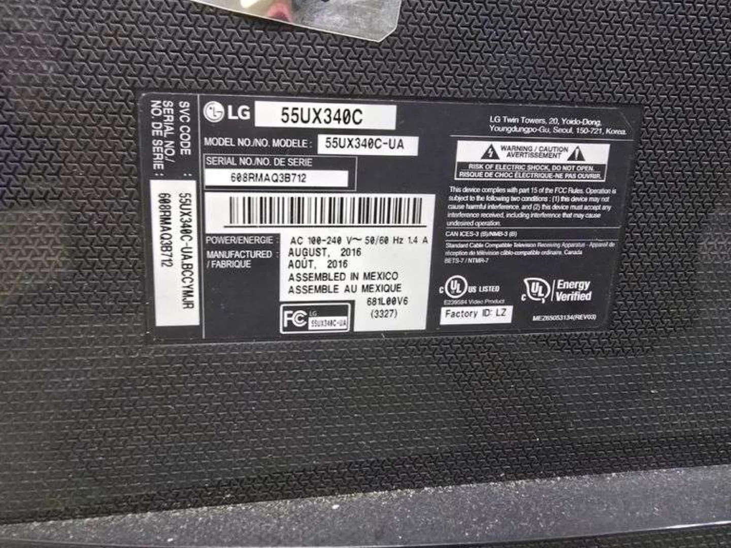 LG 55UX340C 55" LED TV - photo 2
