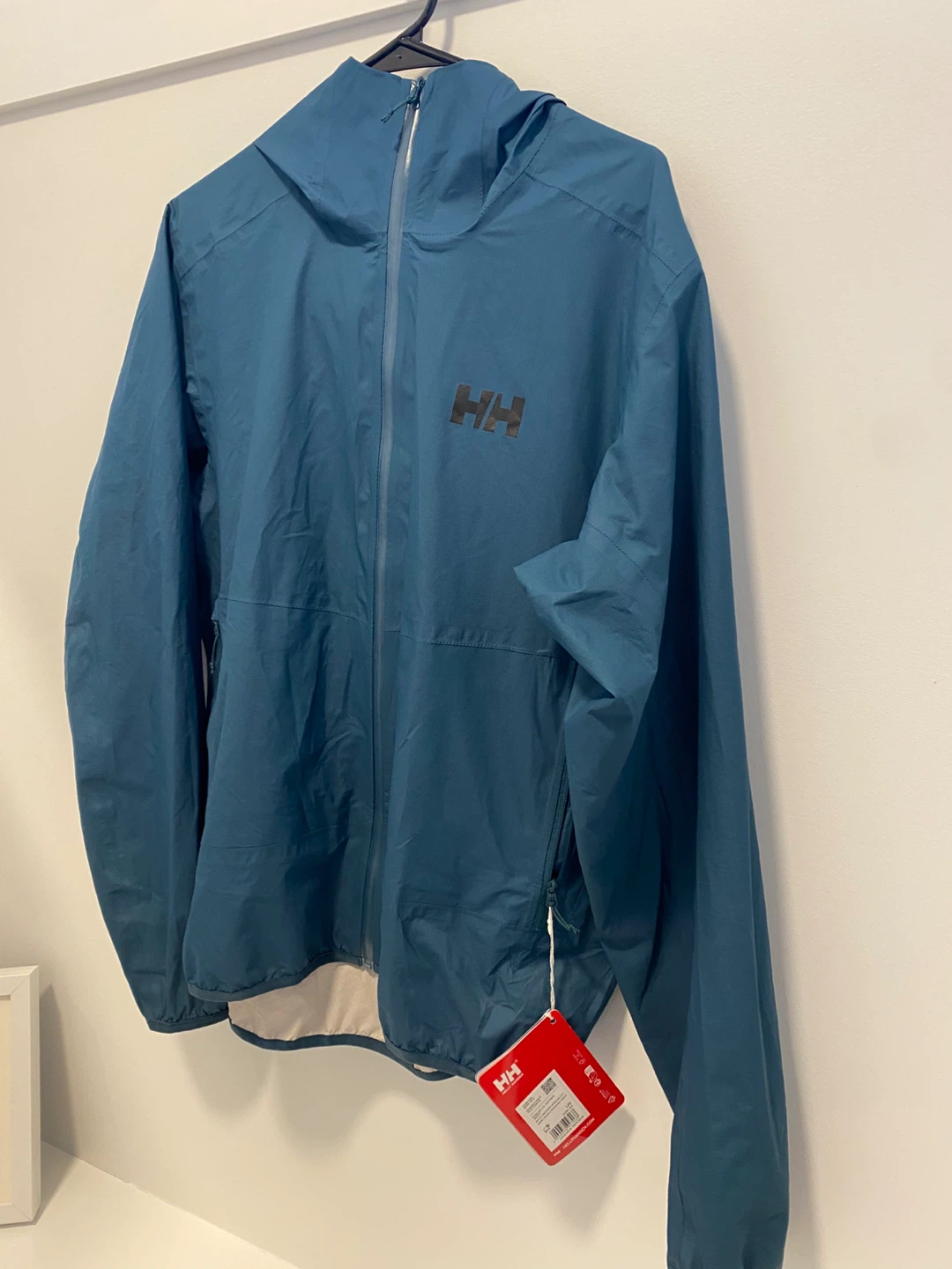 Helly Hansen women’s Jacket retail 260$