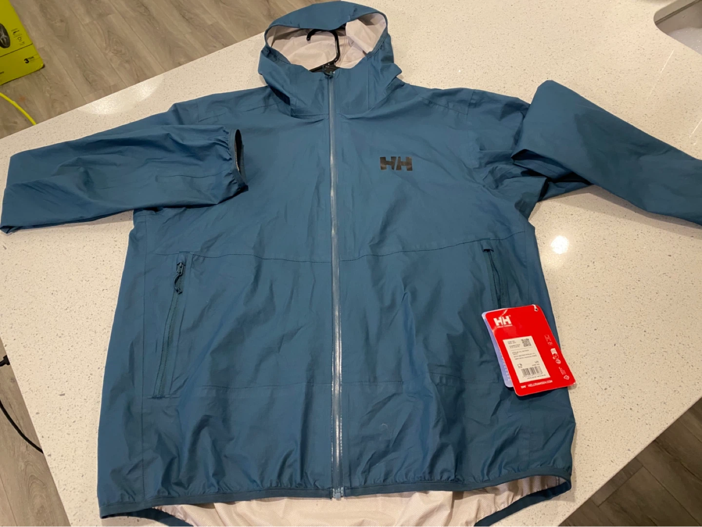 Helly Hansen women’s Jacket retail 260$ - photo 2