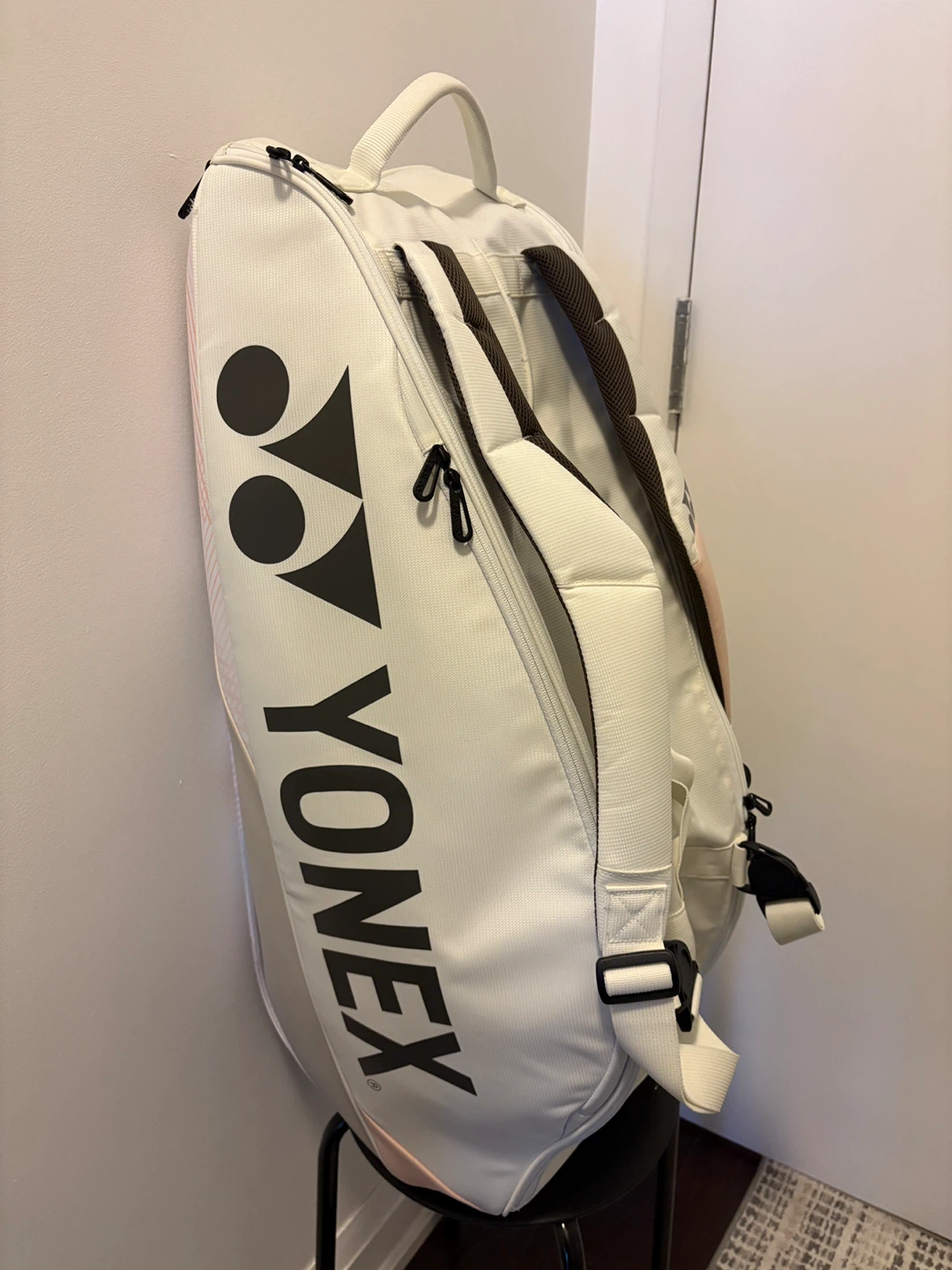 Yonex Pro 6-Pack Racquet Bag – Sand Beige