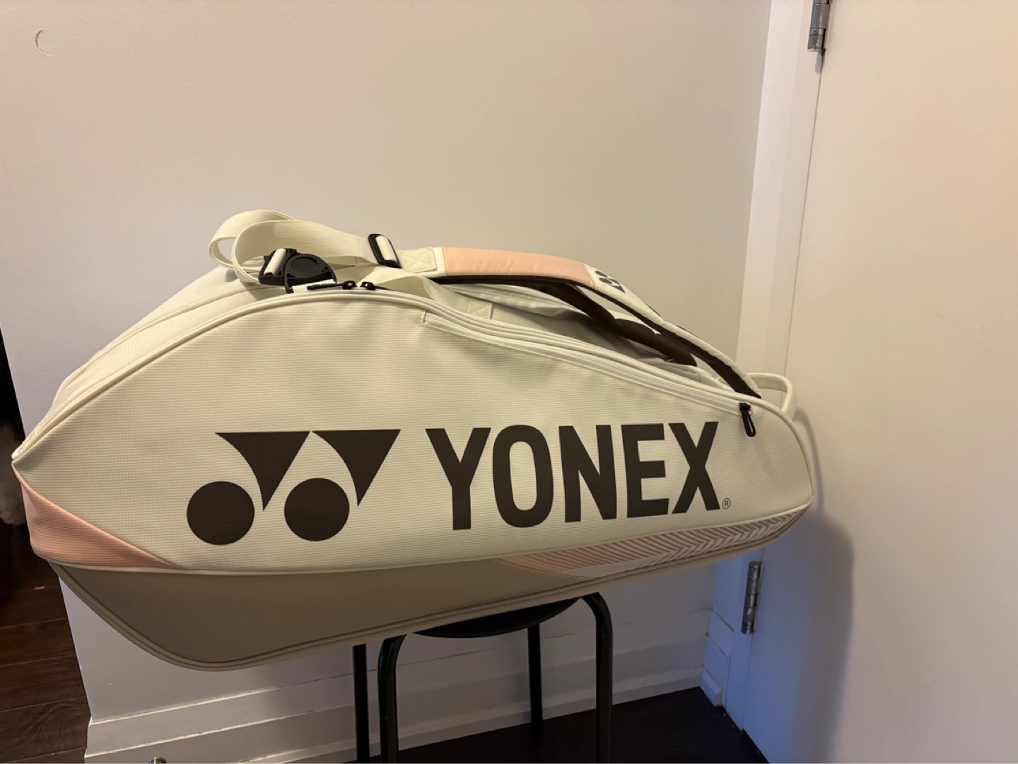 Yonex Pro 6-Pack Racquet Bag – Sand Beige - photo 3
