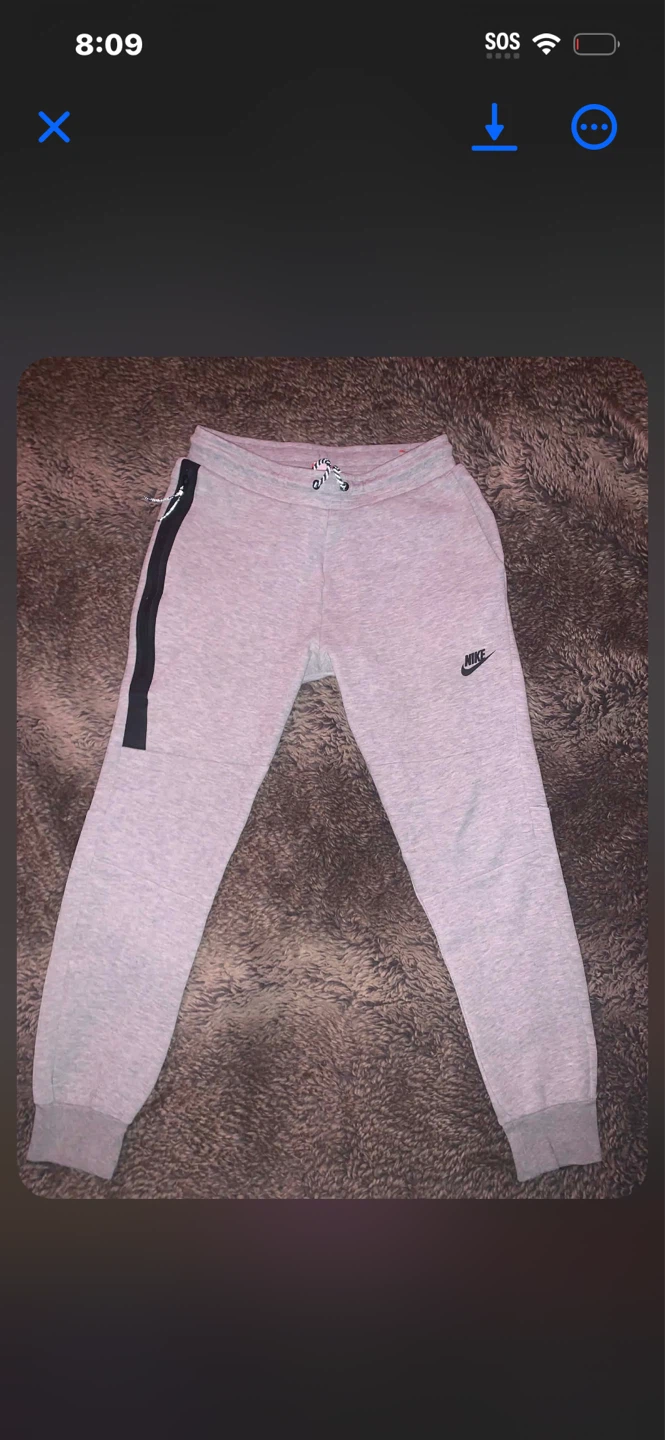 Clothing lot - photo 4
