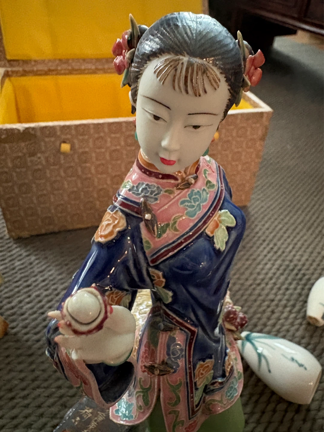Antique Porcelain Figurine Set - photo 2