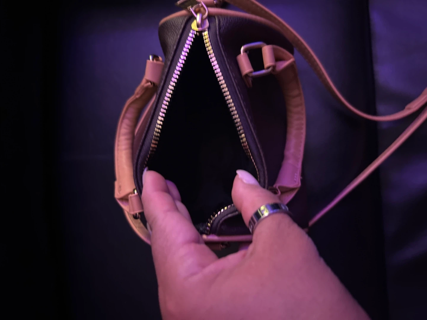 Mini brown Barrel Handbag - photo 3
