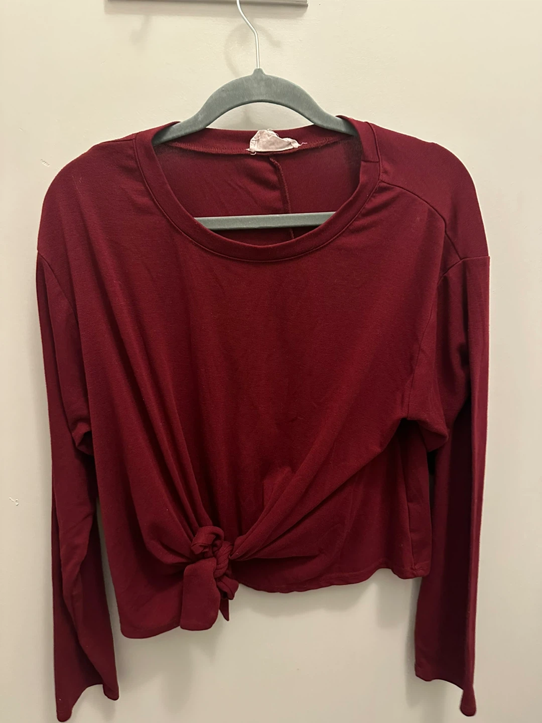 Size S maroon long-sleeved shirt