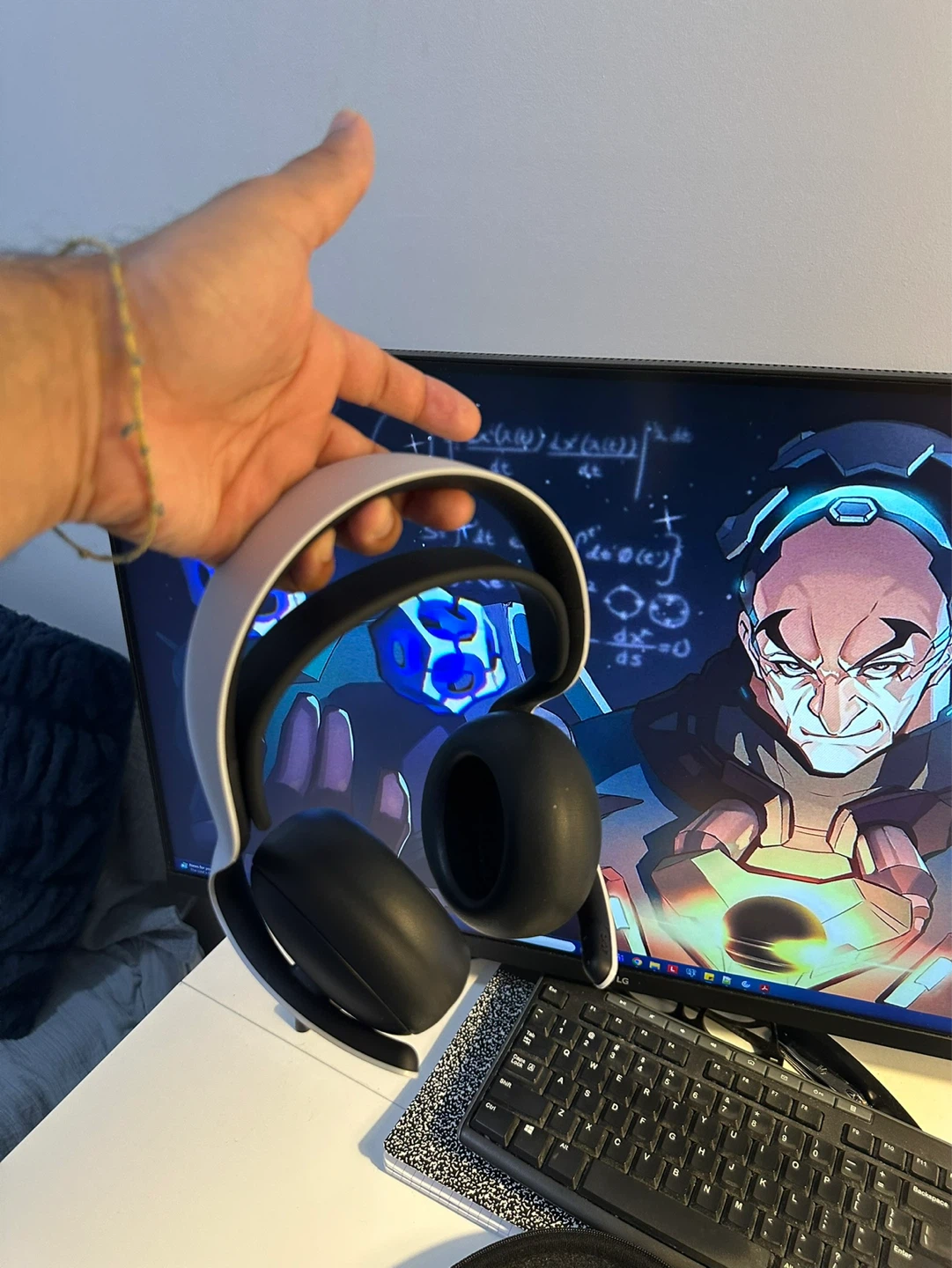 PlayStation Pulse 3D Wireless Headset - photo 2