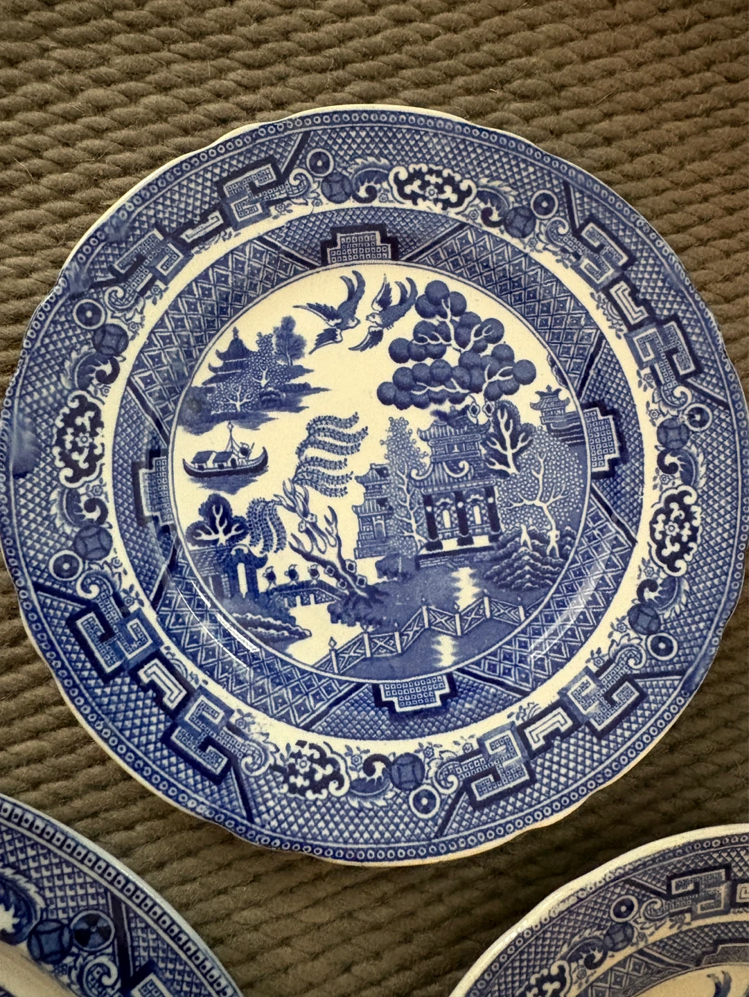 Wood & Sons Willow Pattern Plates Set of 3 - photo 4