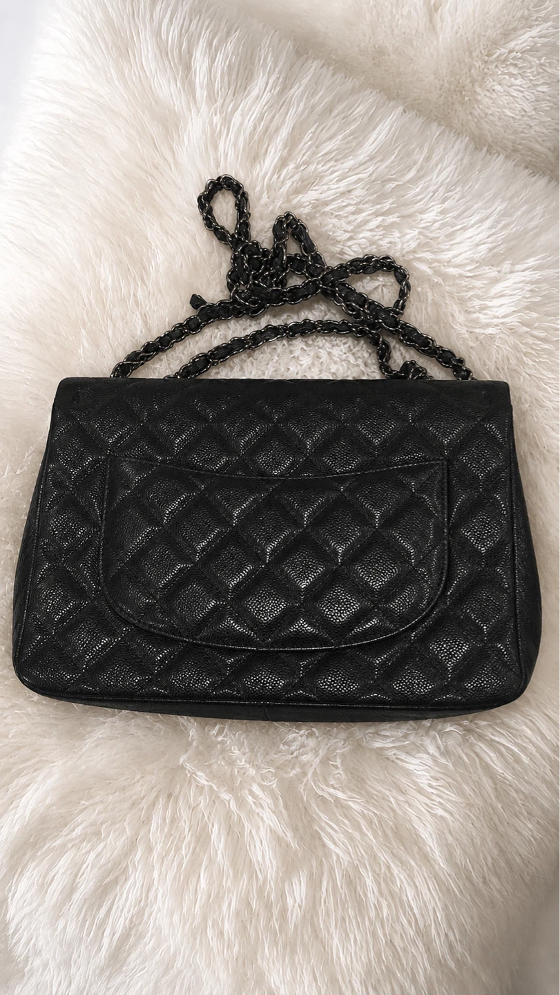 Chanel Flap Bag - photo 2