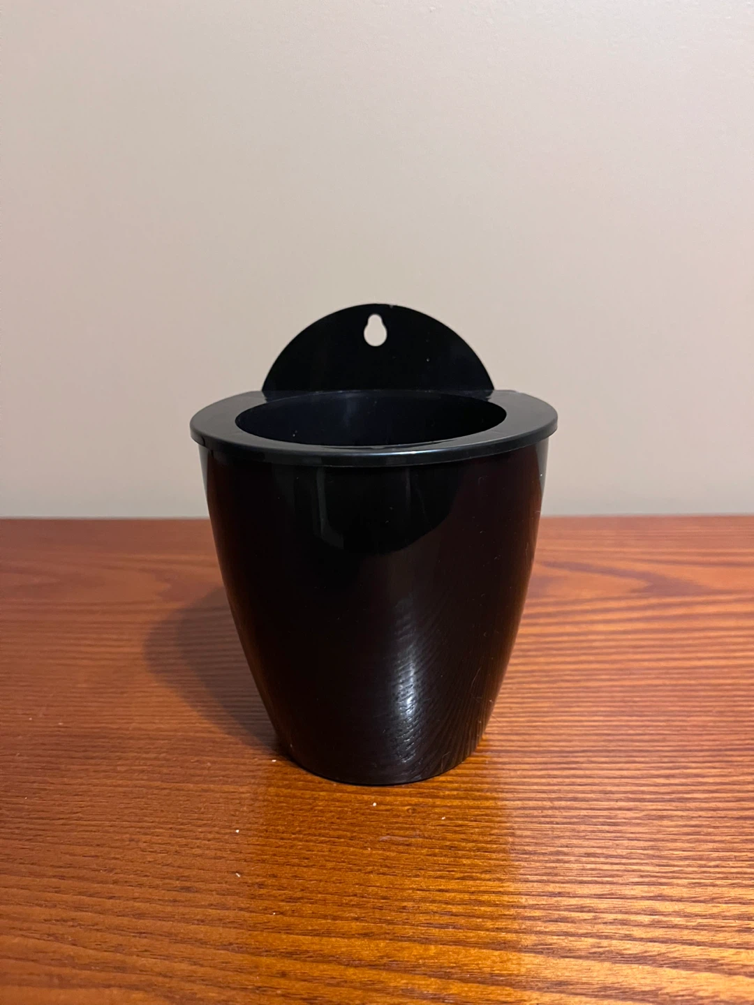 SELF WATERING DURABLE PLASTIC POTS (Read description) - photo 4