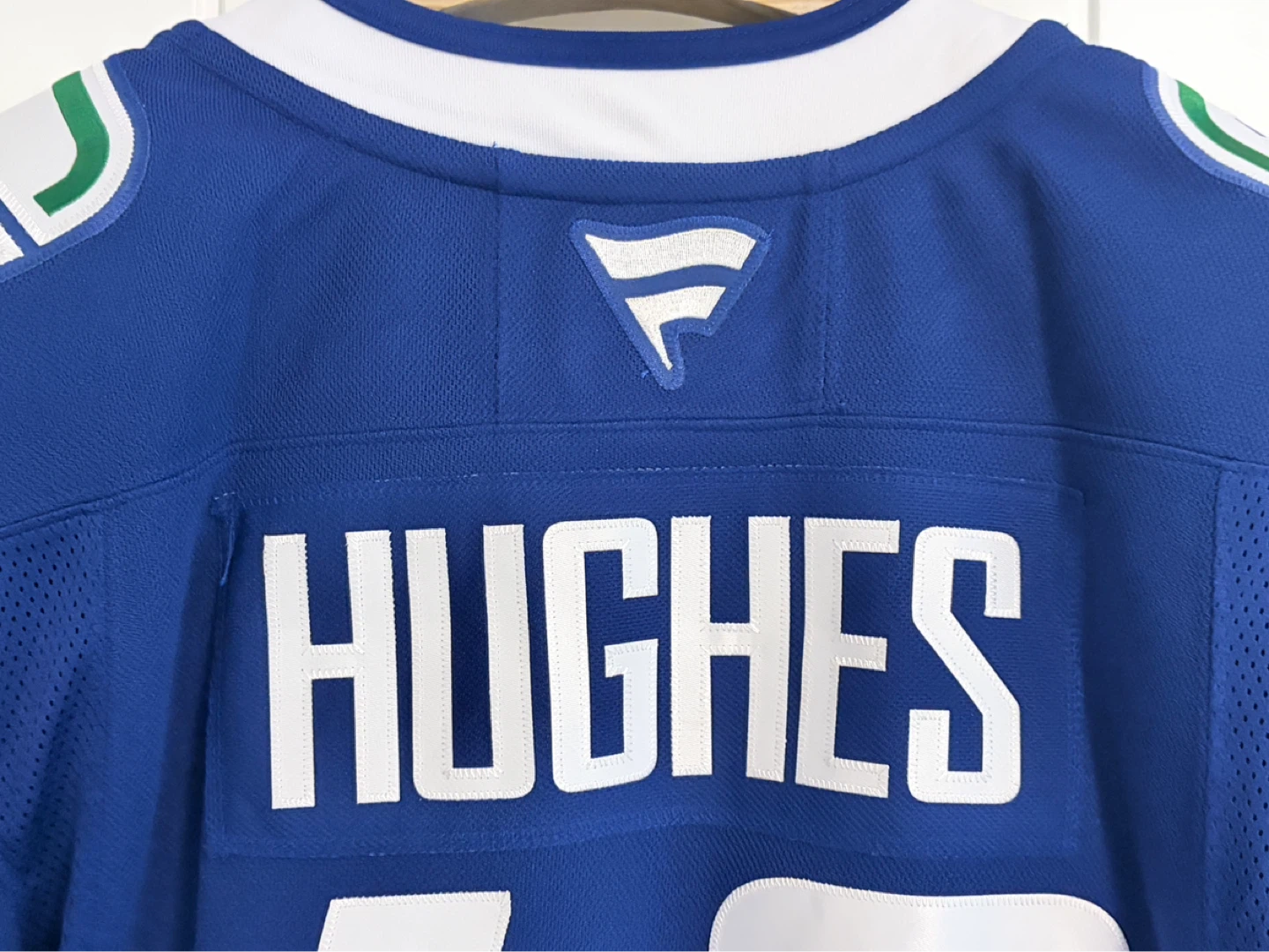 Authentic Fanatics Canucks Quinn Hughes Jersey 50 Medium - photo 3