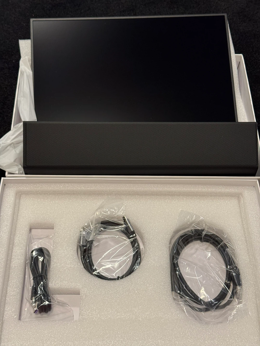 16" Portable Gaming Monitor 144Hz 1200P FHD 300 Nit