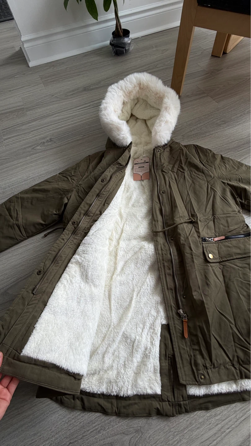 Brand New Women's Winter Parka - photo 2