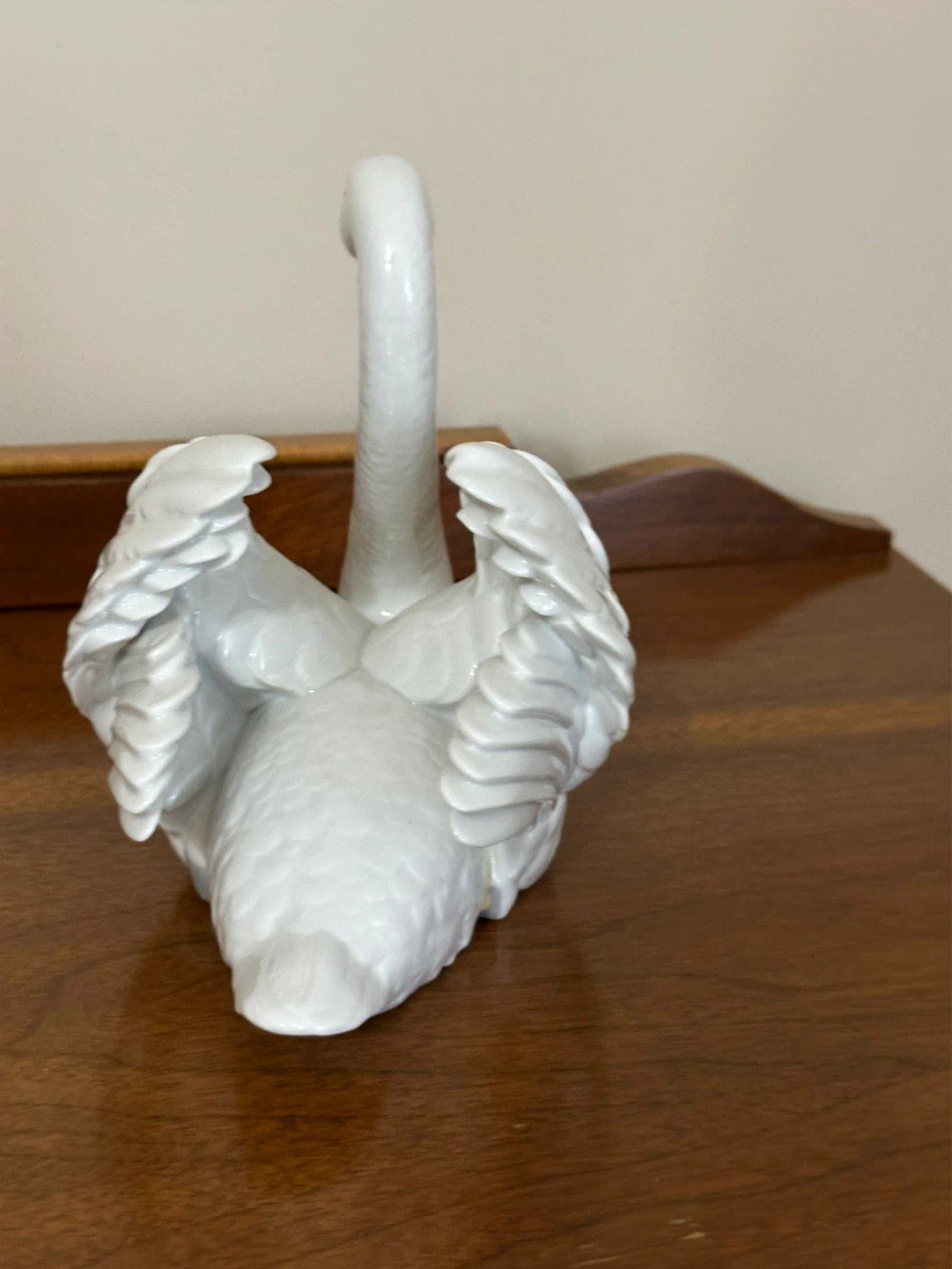 Lladro Porcelain Swan Figurine - photo 2