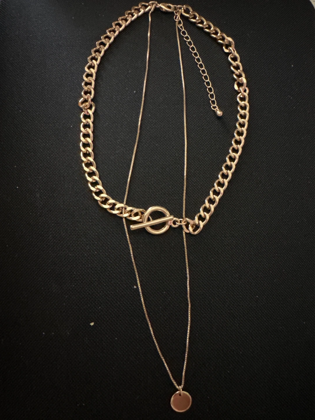Gold Layered Necklace Set with Toggle Clasp
