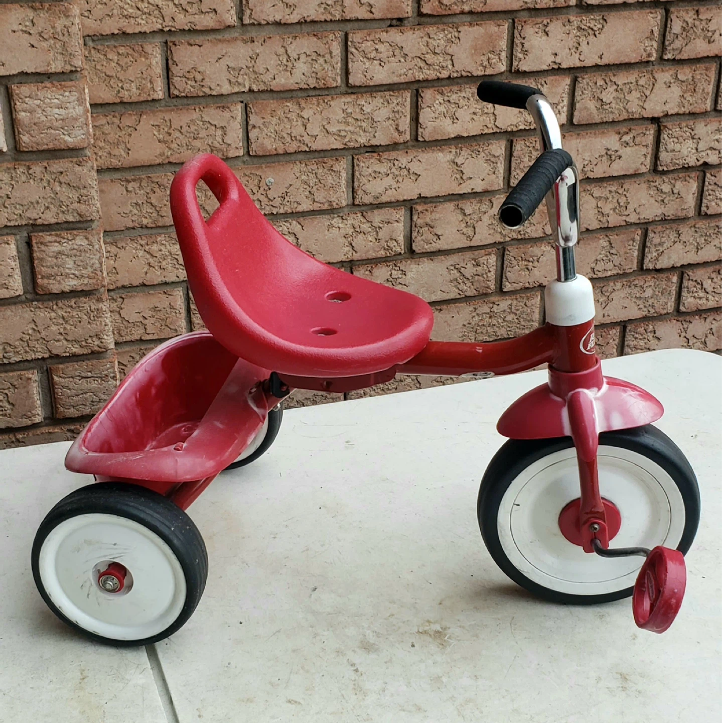 Radio Flyer Red Tricycle - photo 2