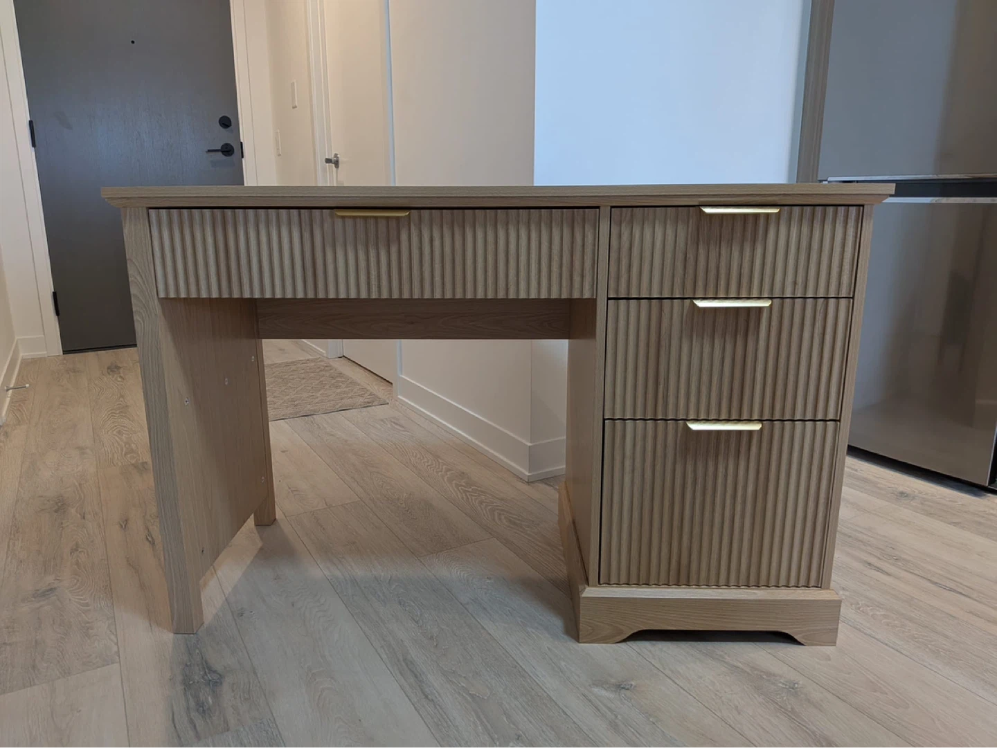 BonVache Fluted Executive Desk - photo 4