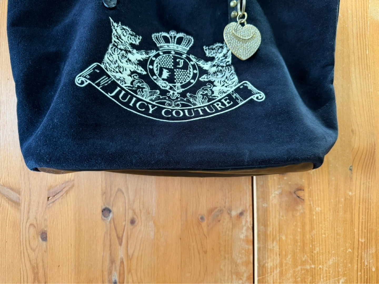 ✨ STUNNING VINTAGE JUICY COUTURE SCOTTIE DAYDREAMER TOTE ✨ - photo 3