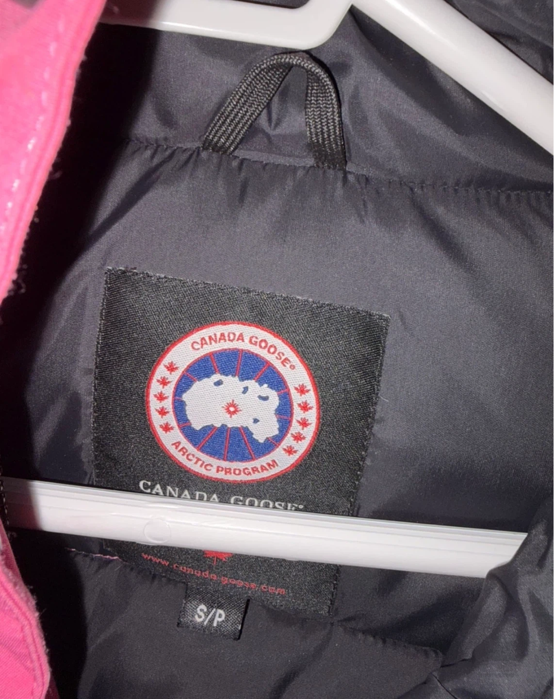 Canada Goose Pink Puffer Vest womans - photo 2