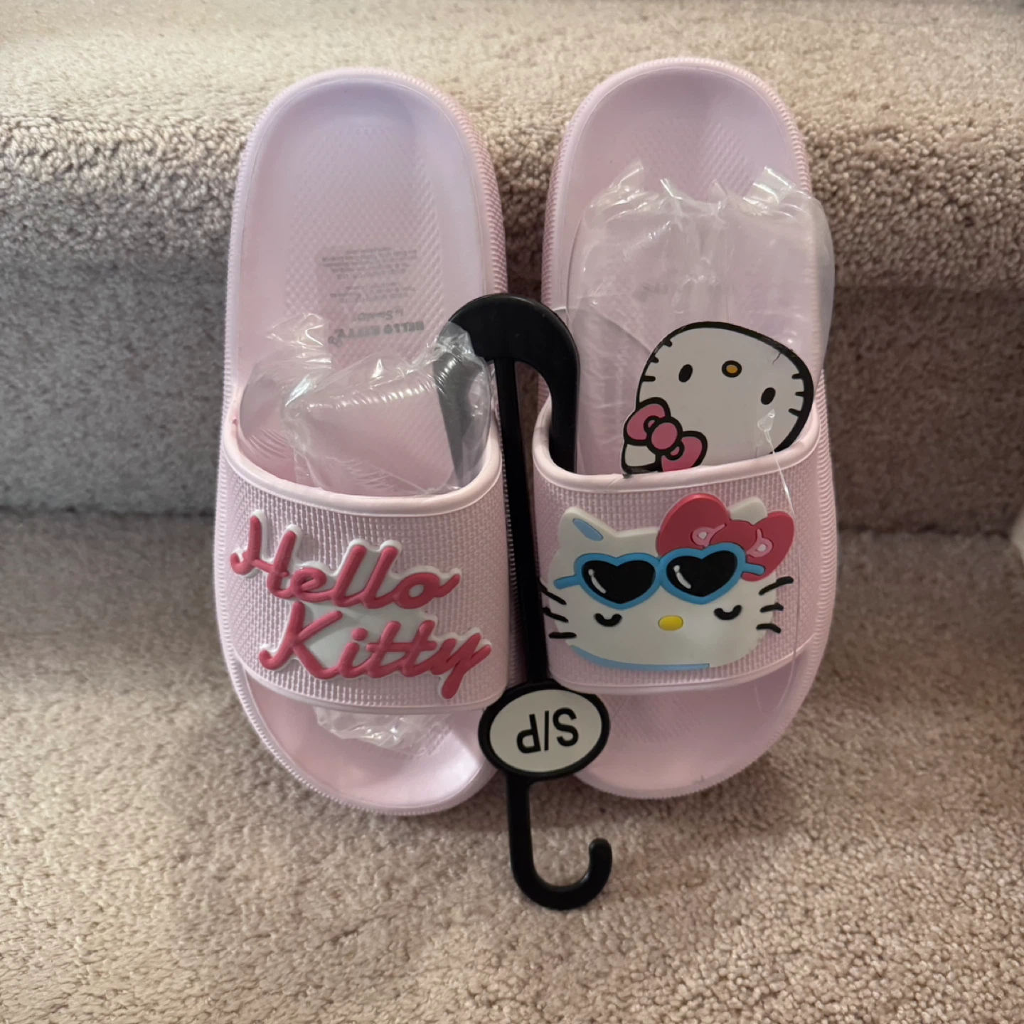 Hello Kitty Pink Slippers - photo 2