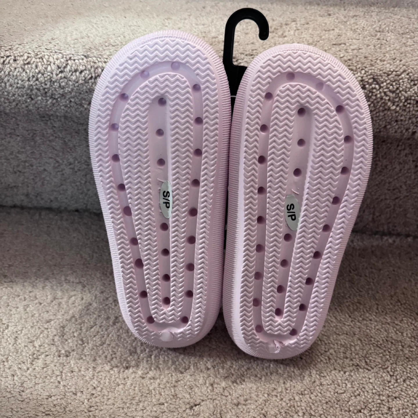 Hello Kitty Pink Slippers - photo 3