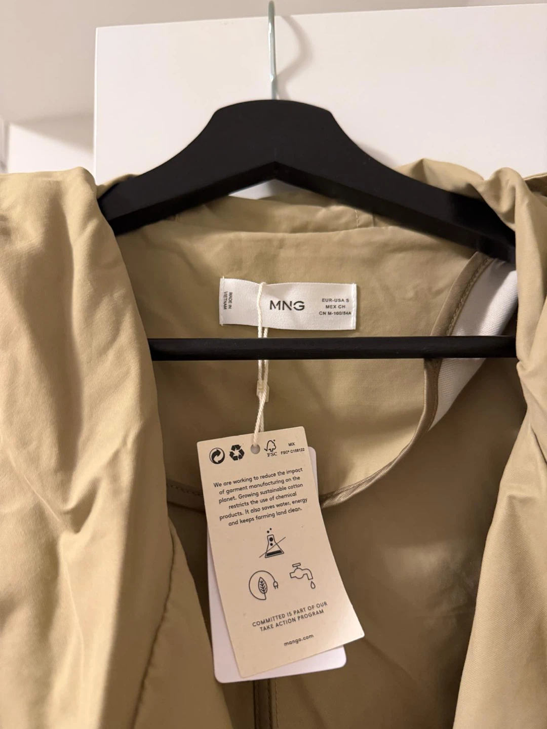 MNG Beige Trench Coat Size S fits and Medium - photo 3