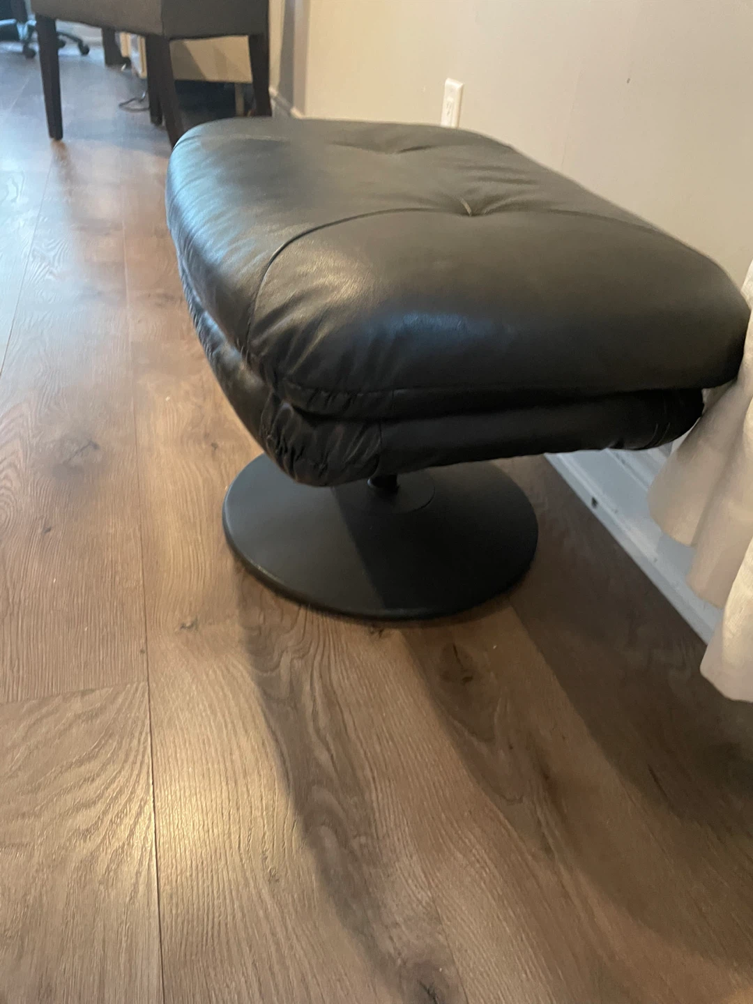 Black Leather Swivel Ottoman Footrest - photo 4
