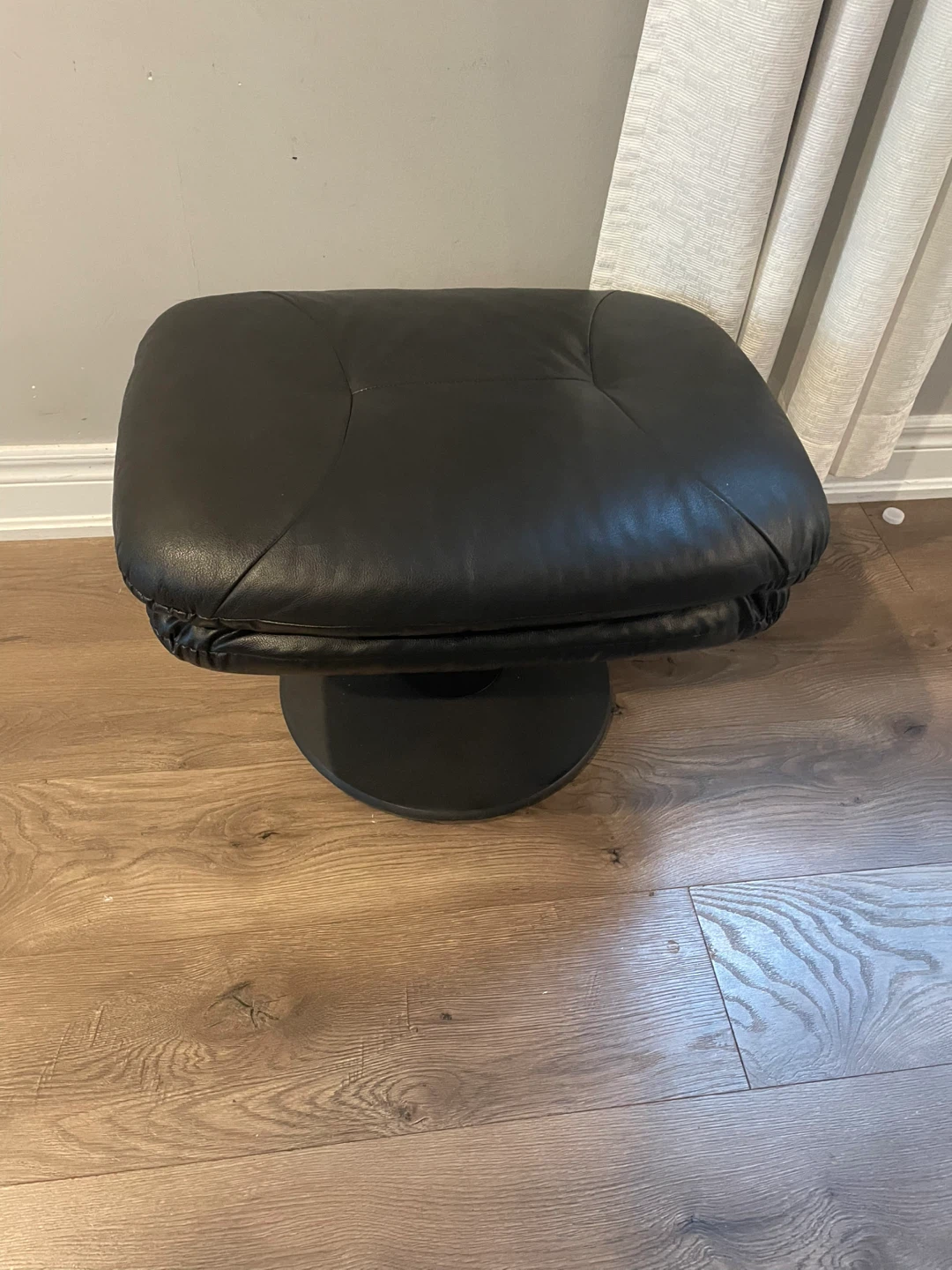 Black Leather Swivel Ottoman Footrest